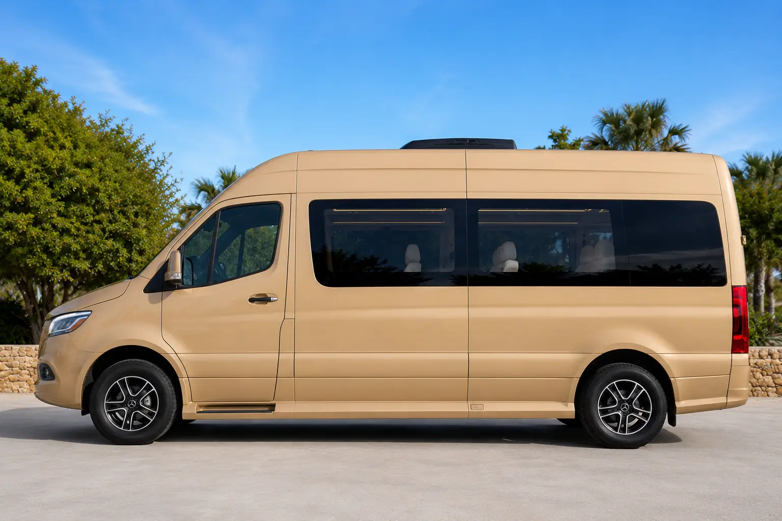 2021 MERCEDES-BENZ Grech gallery photo