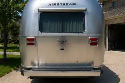 2025 Airstream Flying Cloud gallery thumbnail