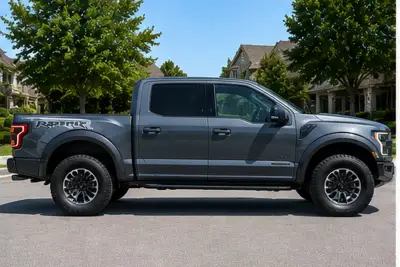 2025 Ford F-150 gallery thumbnail