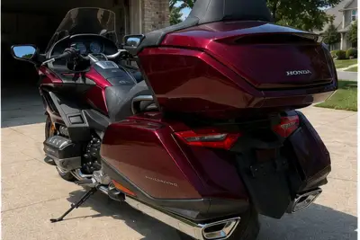 2025 Honda Gold Wing gallery thumbnail
