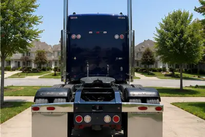 2025 Peterbilt 389 gallery thumbnail