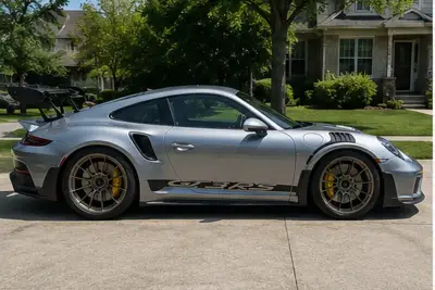 2026 Porsche 911 gallery thumbnail